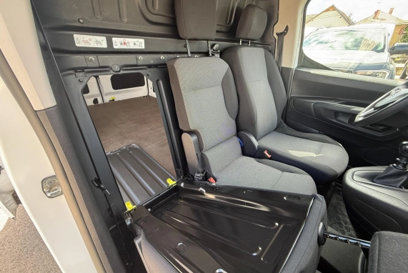 Opel COMBO (2019)