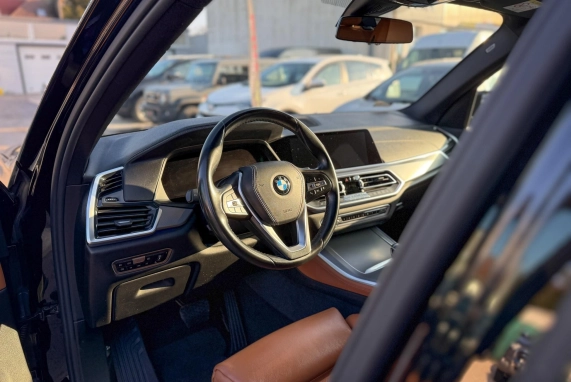 BMW X5 (2019)